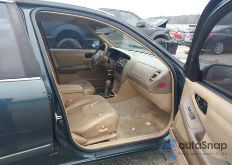 1996 Toyota Avalon Xl/Xls from USA, damaged, VIN 4T1BF12B0TU107487